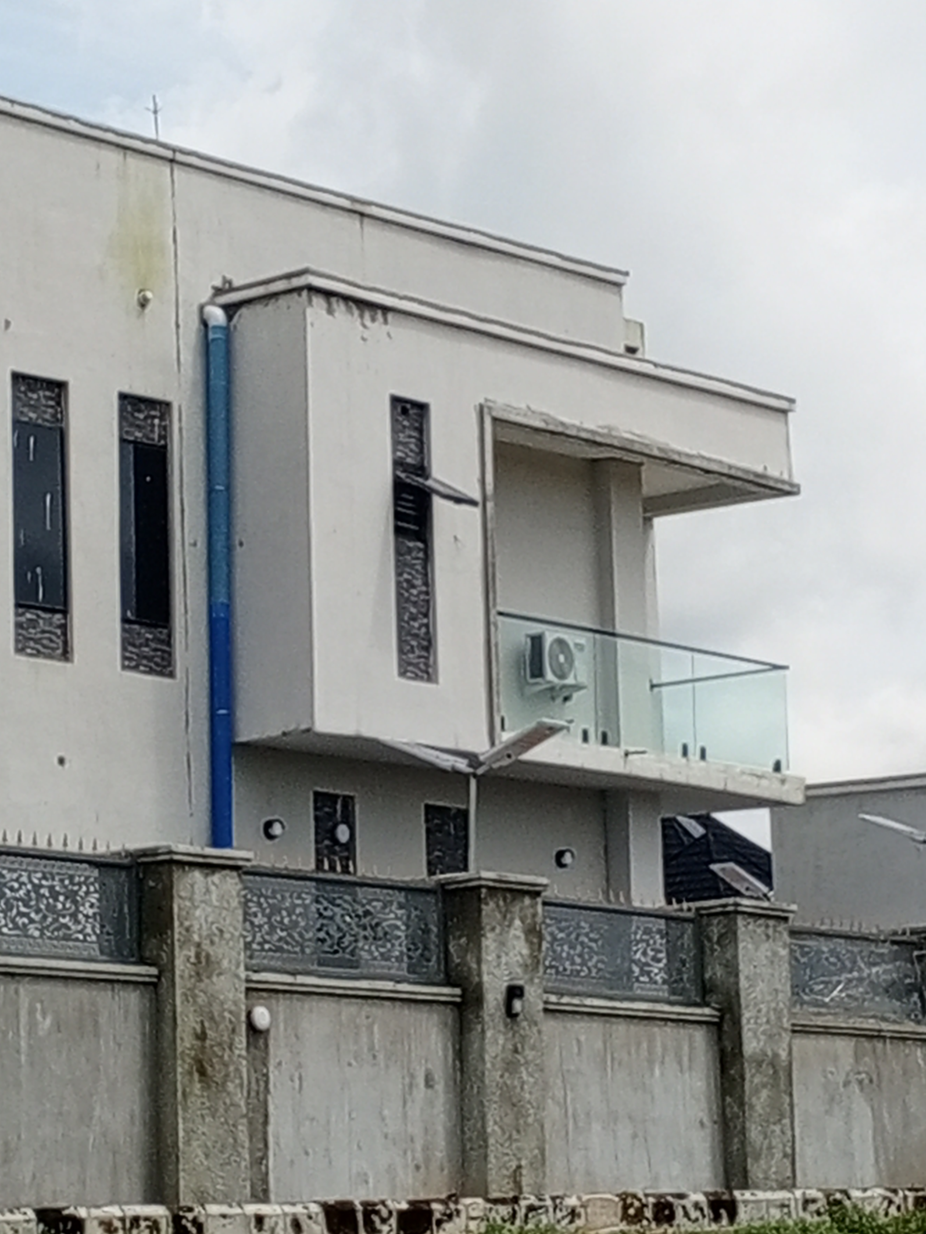 Balcony & Outdoor