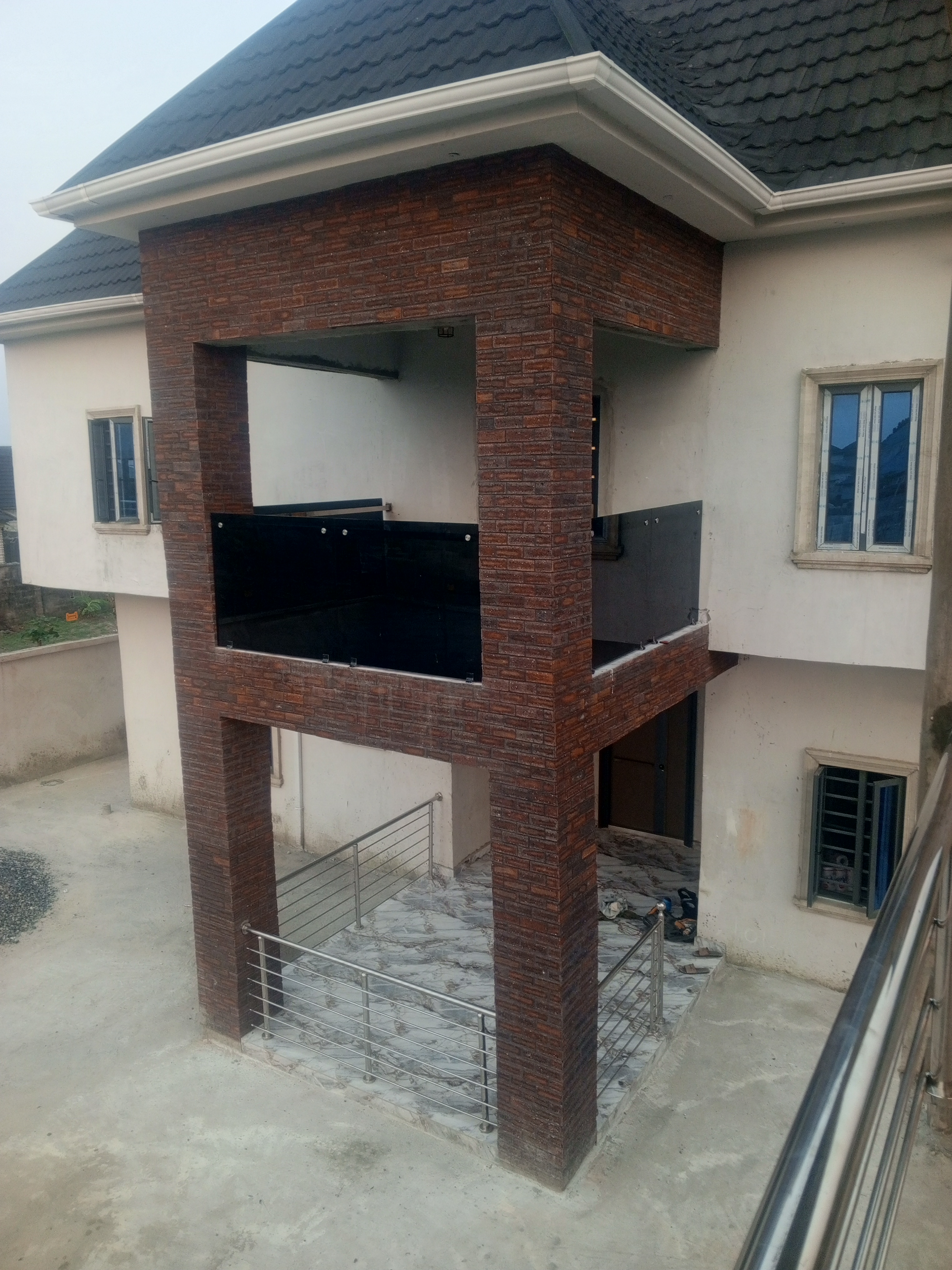 Balcony & Outdoor